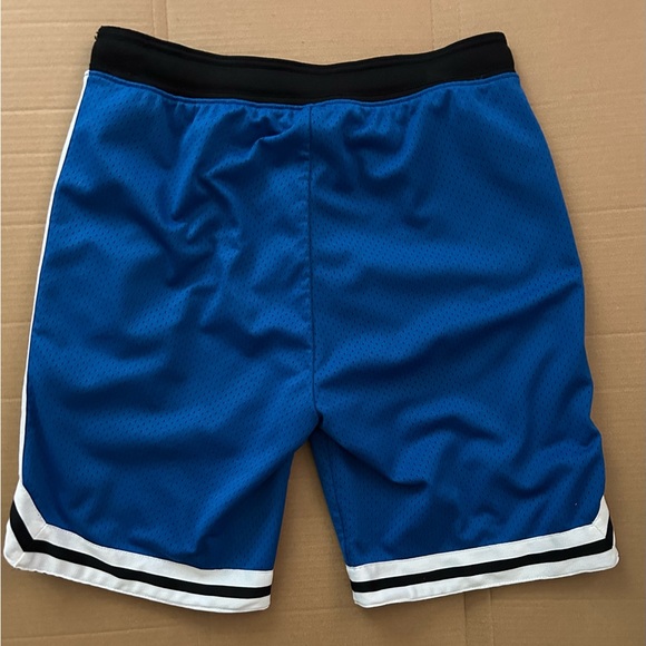 Like new , American Eagle mesh shorts - Picture 5 of 8